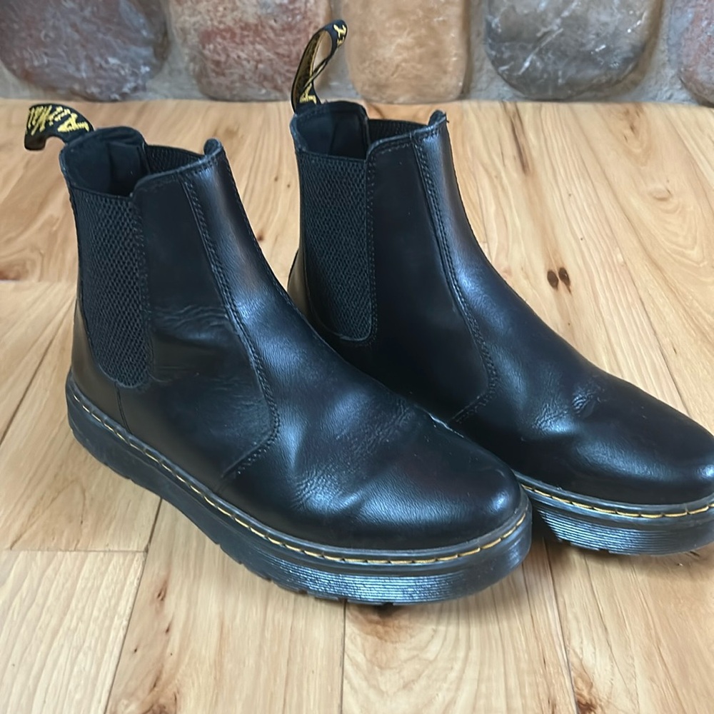 Dr. Marten’s Chelsea Boot, women’s size 9.